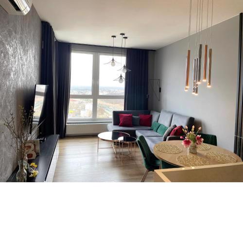 Praga 23rd Floor High-Class Apartment
