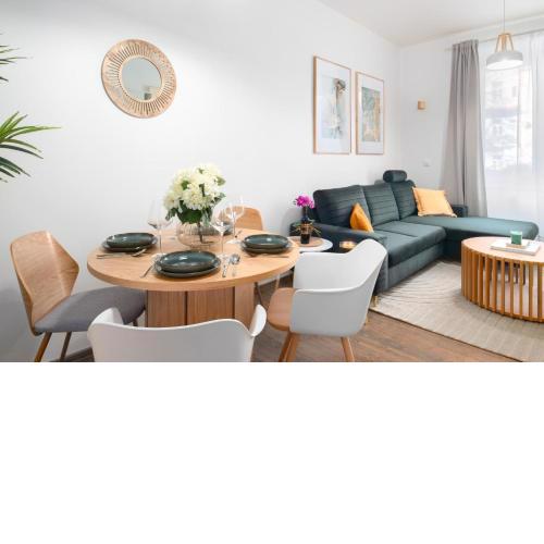 Prague Days - Cozy Apartment with Workspace