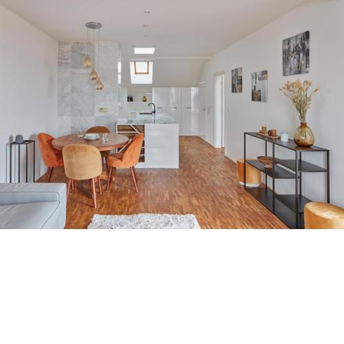 Prague Days - Great View of Prague - Deluxe Loft in Quiet Area