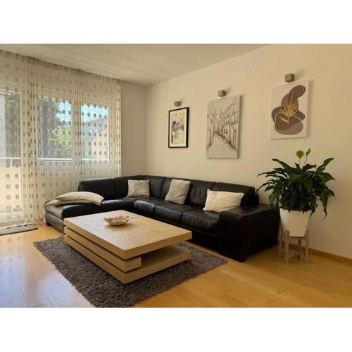 Premium Apartment Split