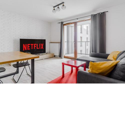 Premium Apartments in the Center of Warsaw with FREE Parking & Balcony