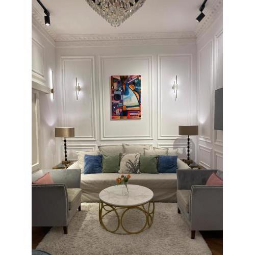 Premium Luxury Opera Suite Near Opera and Basilica