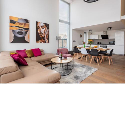 Premiumn Penthouse with terrace in Prague