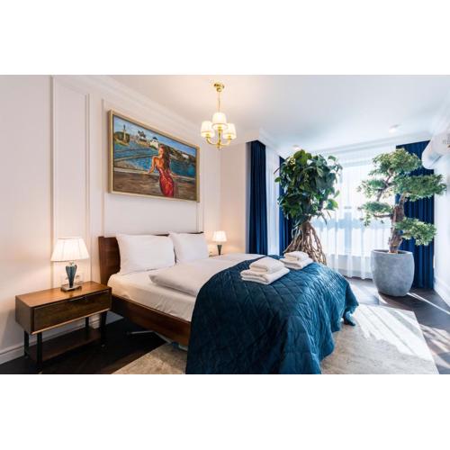 Prestige Central Apartment with Sauna & Parking