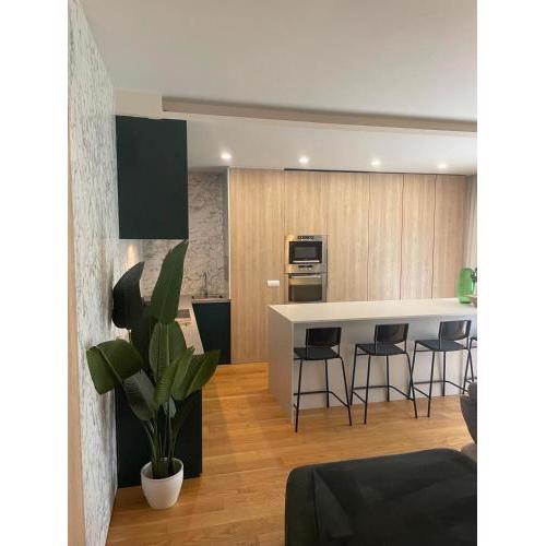 Prestige Living, 2BR Luxury Apartment, Koliba location, free parking