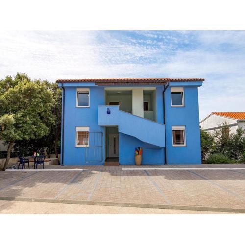 Pretty Apartment in Mandre with Barbecue