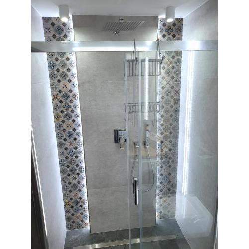 Private Apartment, Aircondition, HD TV pl & de, WiFi, Garage, fully equipped, near beach
