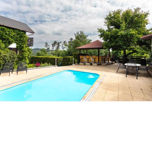 Private summer house with swimming pool, beach bar and pit for football and volleyball