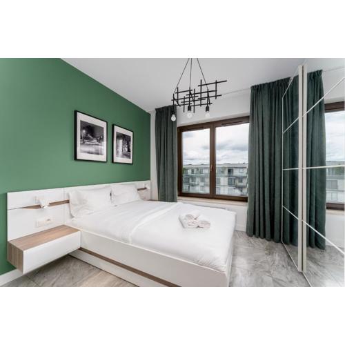 Przedwiośnie Chic Harmony Apartment by BookingHost