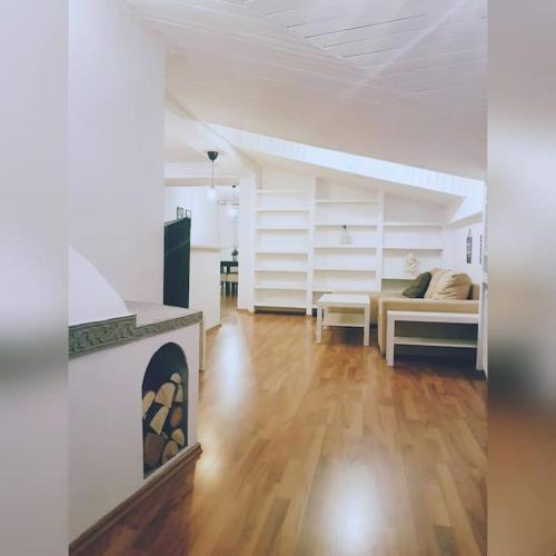 Przestronny Apartament z szybkim WiFi