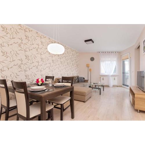 Przytulny Apartament z Widokiem na Morze i Parkingiem by Noclegi Renters