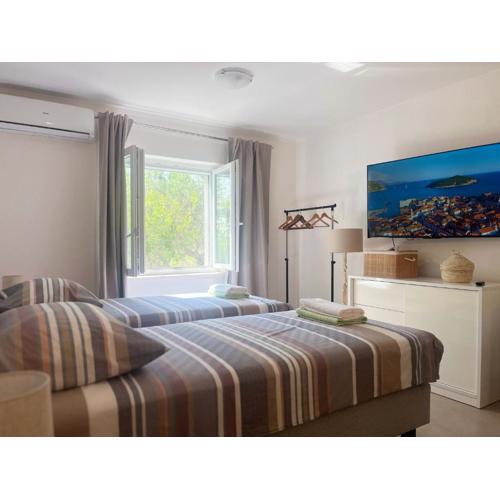 Pupi Studio Apartment Trogir