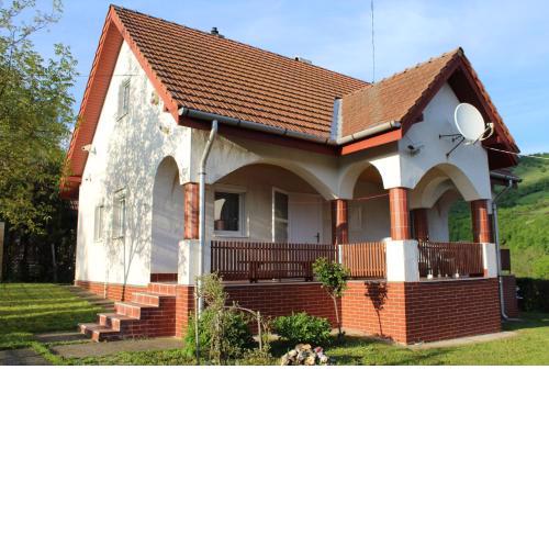 Pusztavár-Lak