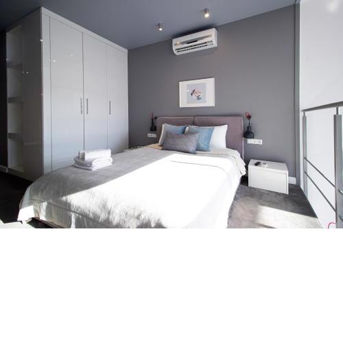 Qbik Loft Modern Apartment