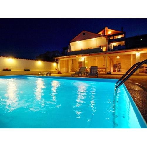 Quadruple Room Kali 14083a