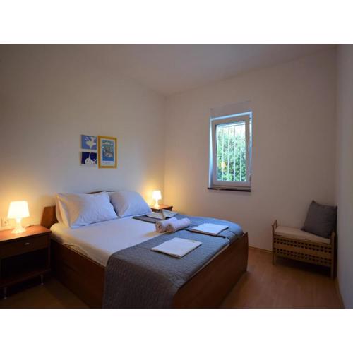 Quaint holiday home in Mandre with private garden