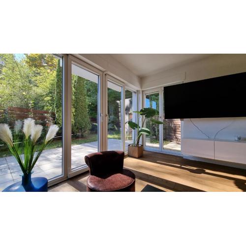 Quaint Zagreb Townhome w Forest View