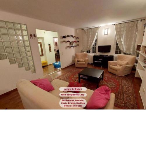 Queen Zita Apt 130 m2 near Chain Bridge