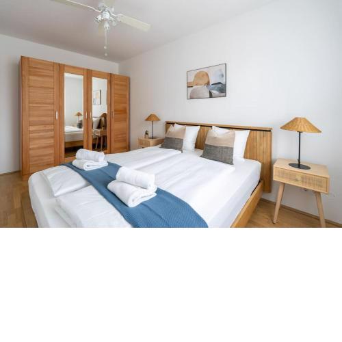 Quiet 1BR Oasis, Fast City Path by HM