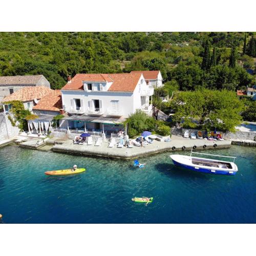 Quiet and relaxing Seastar studio with a balcony