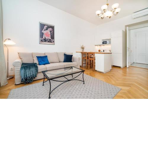 Quiet apartment in the Old Town