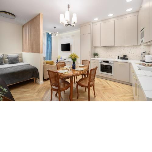 Quiet Apartment on the Main Square, 2 Bathrooms