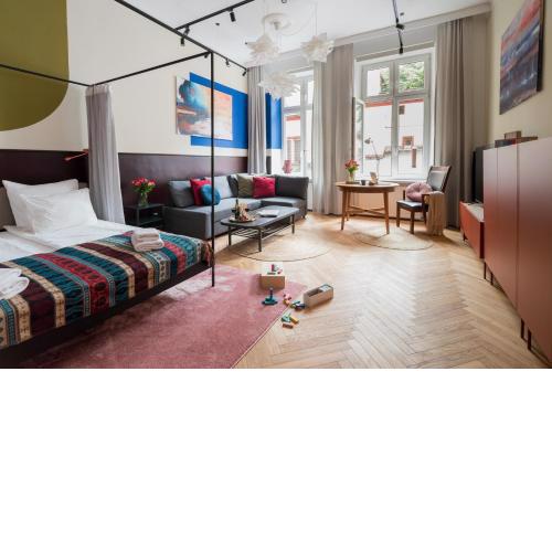 Quiet Luxury on Floriańska