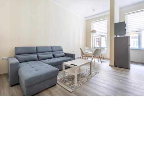 R62B Rottenbiller Apartment