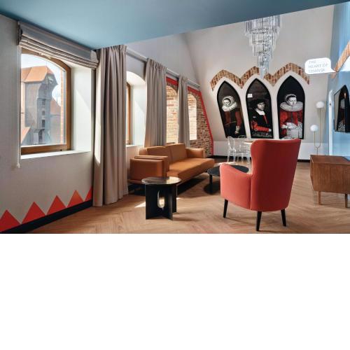 Radisson RED Gdansk, Wyspa Spichrzów