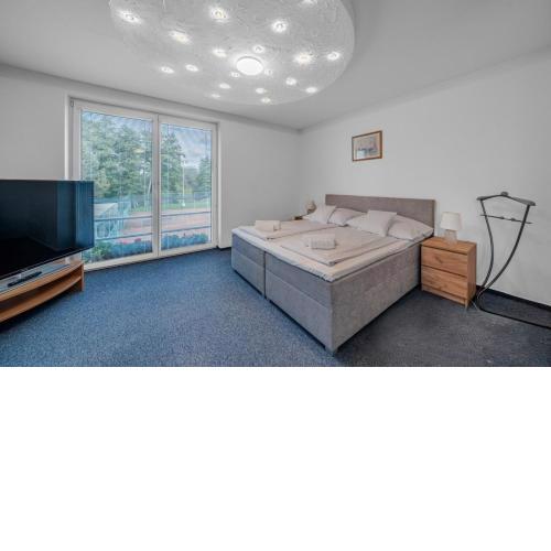 Raketa Residence, restaurant & hotel