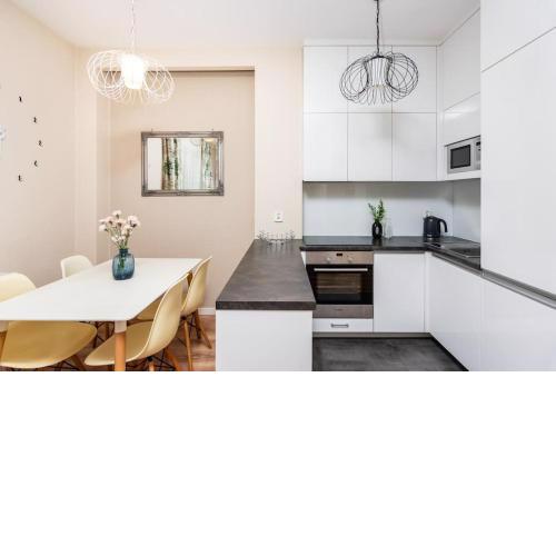 Rakowicka Serenity Suite - by Upstairs