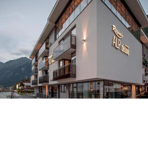 Regina's Alp deluxe
