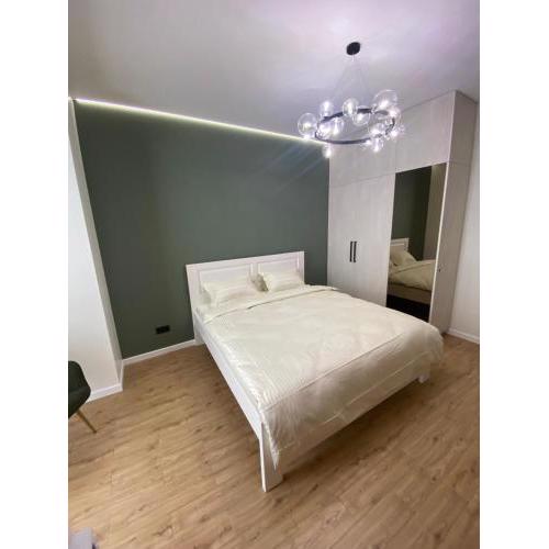Relax apartment стильні апартаменти біля озера авторський ремонт