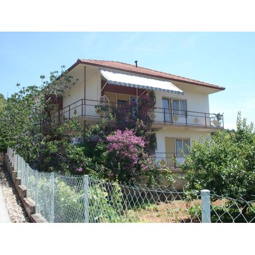 Relax & Explore in Vinisce
