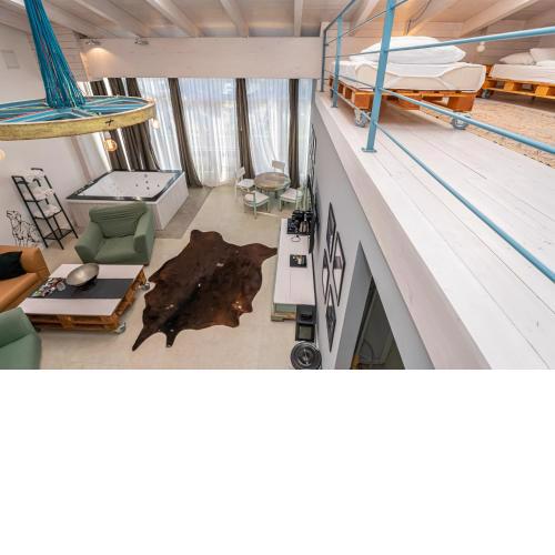 Renegade Hotel