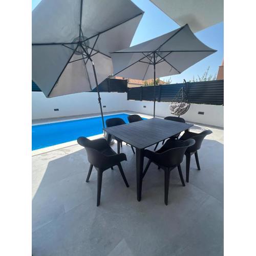 Residence Doli Pool