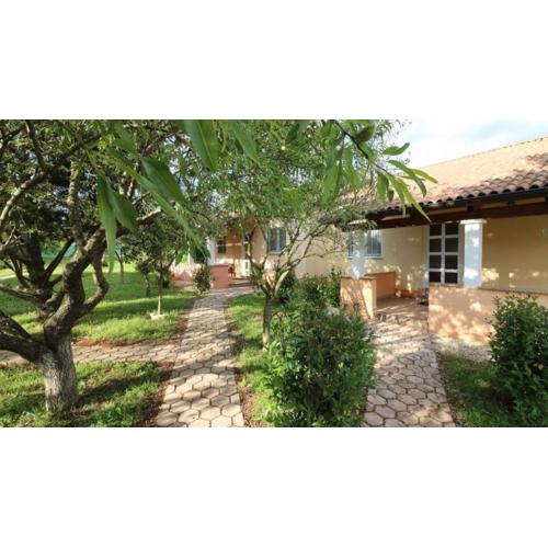 Residence Lorena Bungalow mit Salzwasser-Pool in Porec