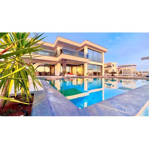 Residence Malibu Sunrise