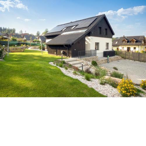 Residence Smržovka - Luxury House with Swimming Pool, Jacuzzi, Garden and BBQ