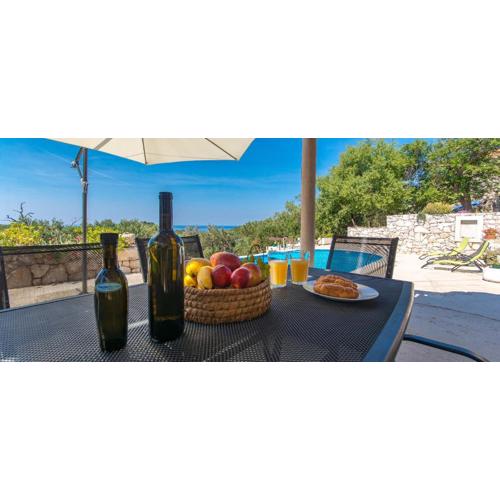 Retro apartment on island Mljet