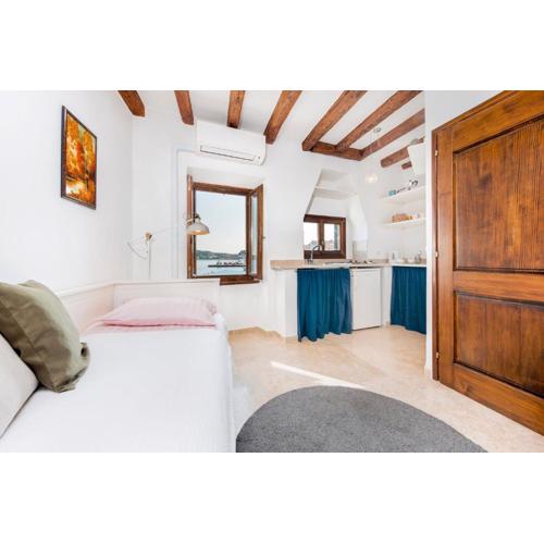 Revera Rooms