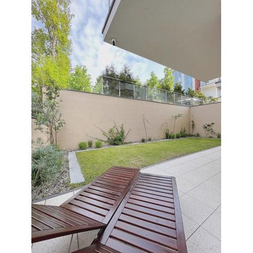 Rewal - 6 Person - Premium Baltic Apartment with Garden