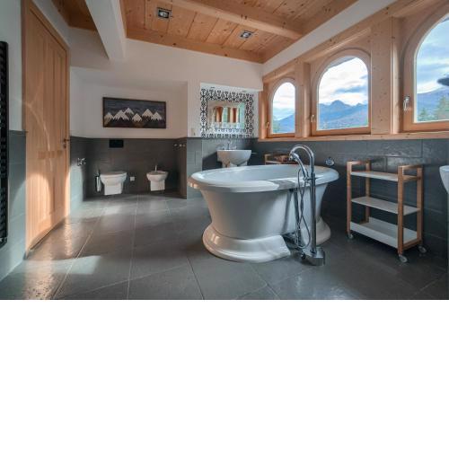 Rich Witch Villa&SPA