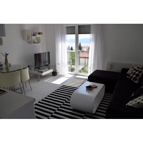 Rijeka - Charming apartment with Sea View and Private Parking