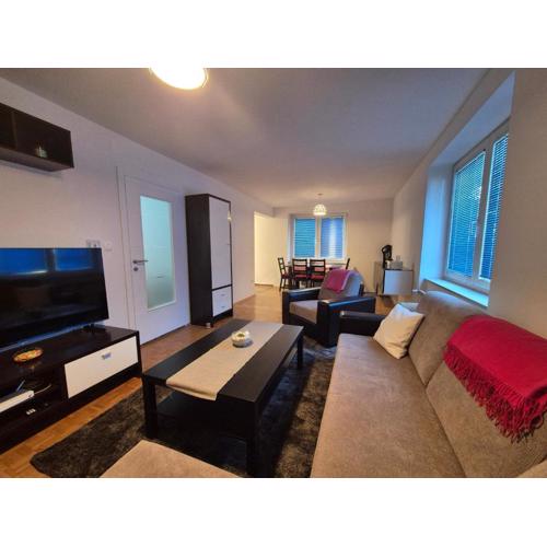 RingPeace Apartment, Trnsko