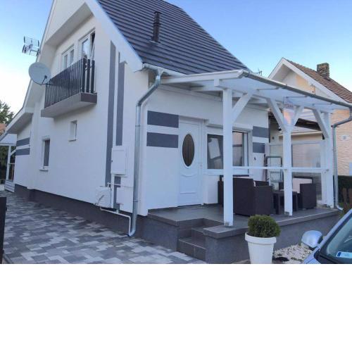 Rita Apartmanház