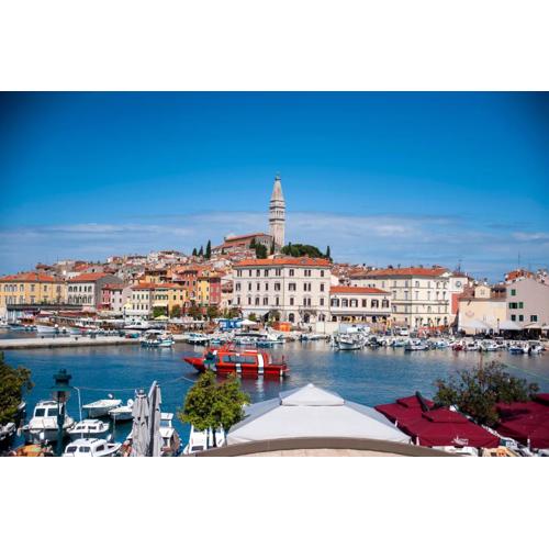 Riva Blu Sea View Apartment
