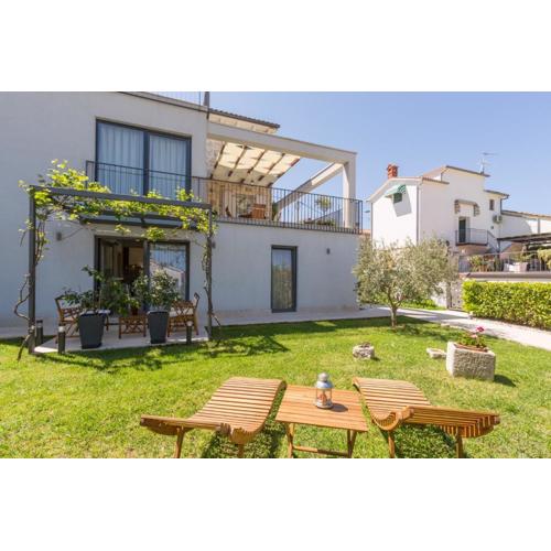 Riva Garden Exclusive