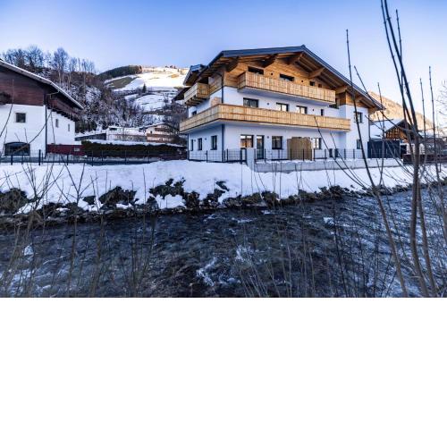 RIVERSIDE RAURIS APARTMENTS