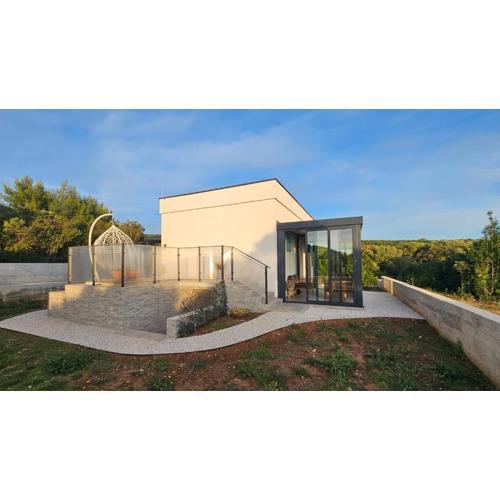 Robinson House Mimo